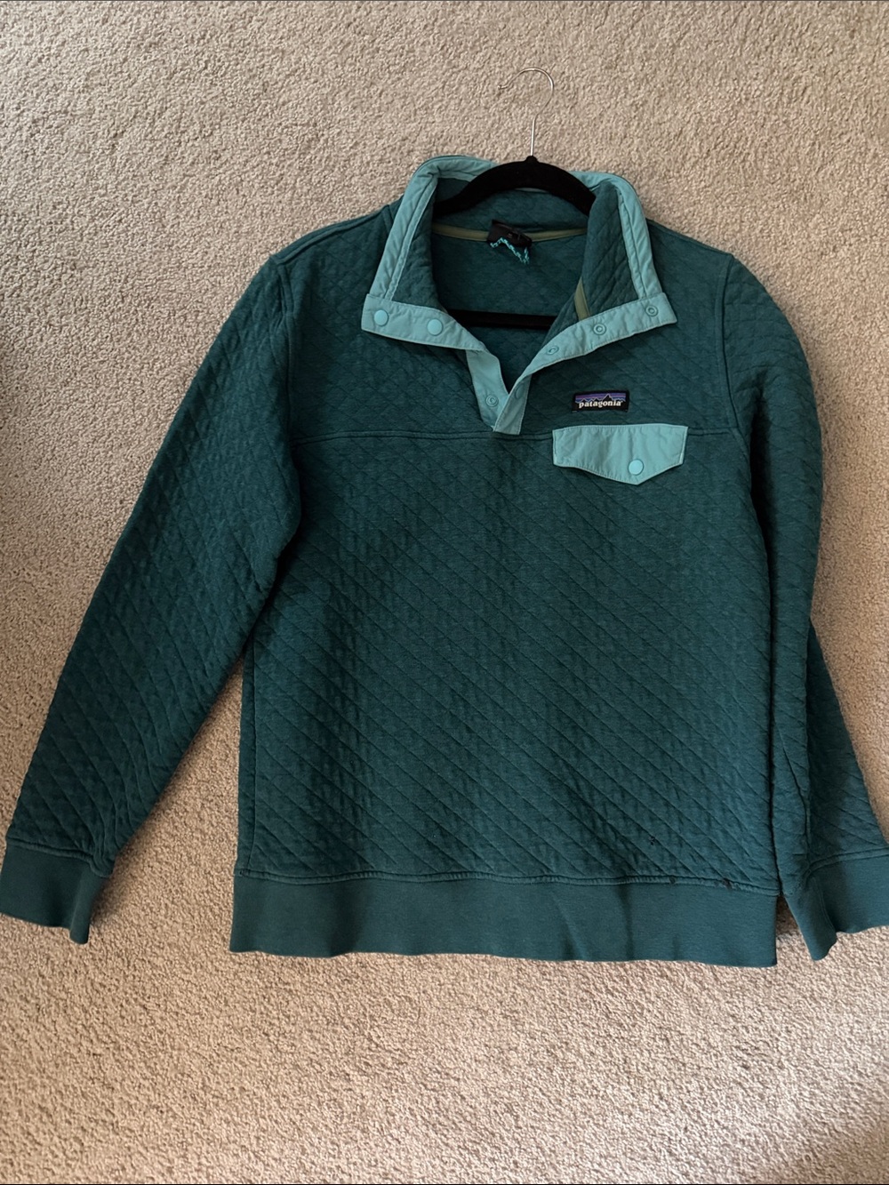 Patagonia Teal Quilted Pullover with Light Blue Trim